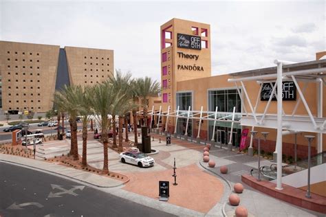 las vegas factory outlet north.